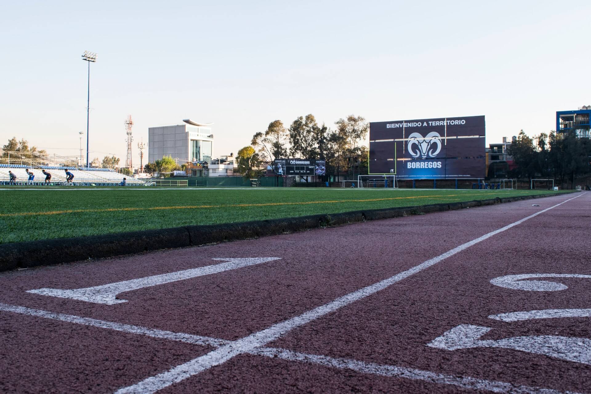 cem-pista-atletismo-dos