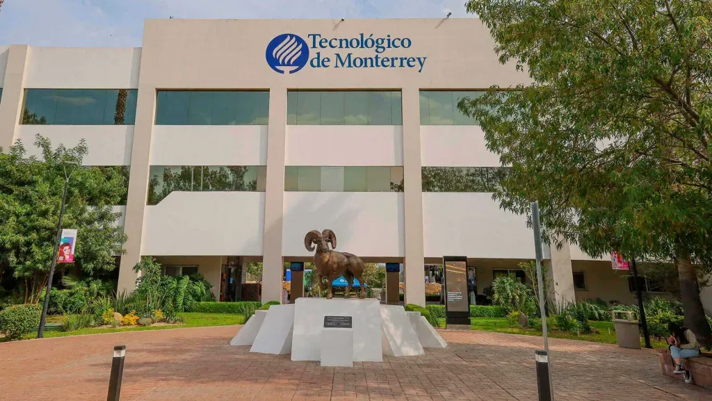 Tec Campus Aguascalientes Fachada