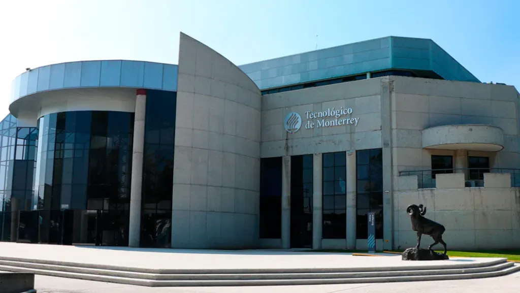 Campus Toluca, fachada