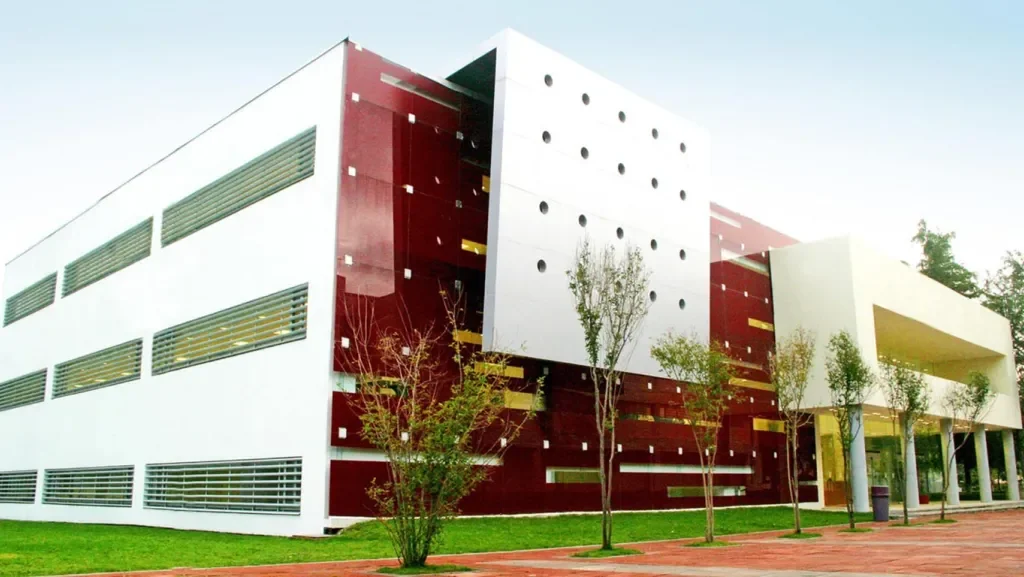 Edificio Campus Toluca