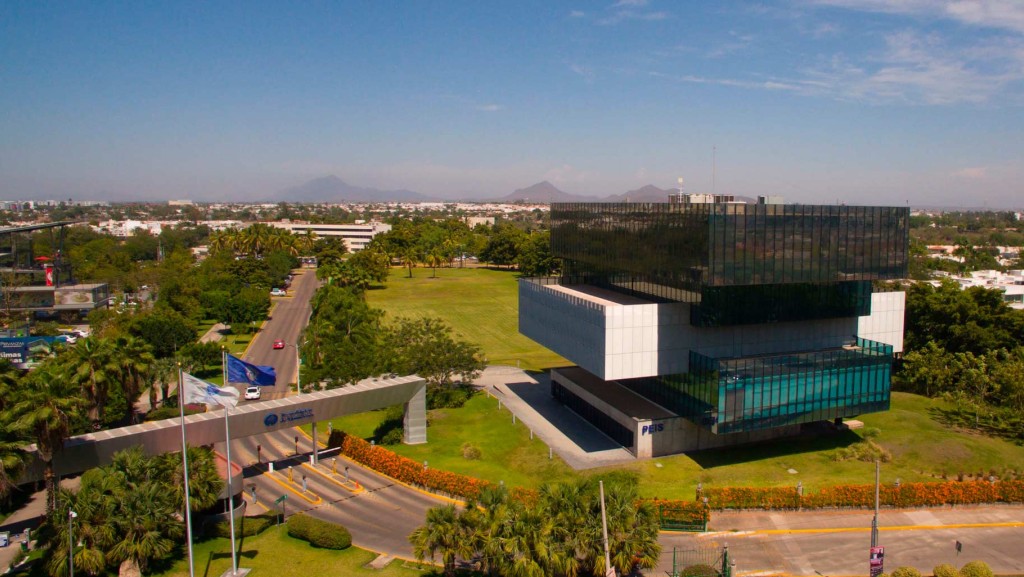 Universidad Tec en Sinaloa. Edificio PEIS.