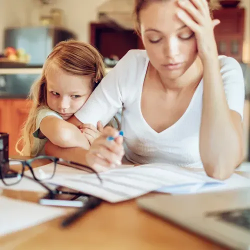 ¿Cómo balancear el trabajo y la familia? Acciones de impacto social del Tec de Monterrey