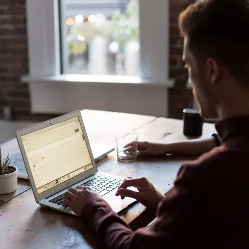 Innovación para modelo de negocios social, ¿cómo reinventarnos en tiempo de crisis?